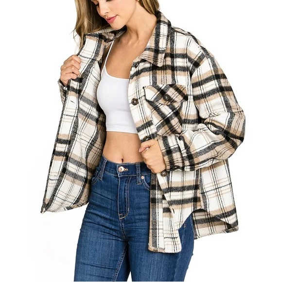 Plaid Shacket Black White Tan Love Tree M - Picture 6 of 6